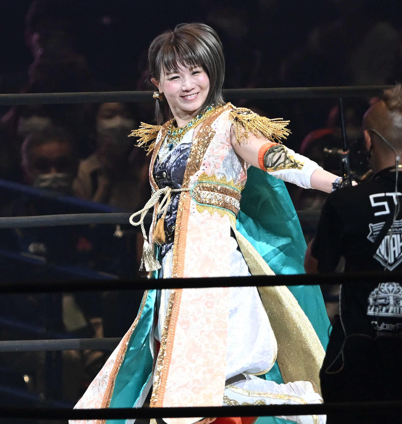 リングインした坂崎ユカ（2022年6月撮影）