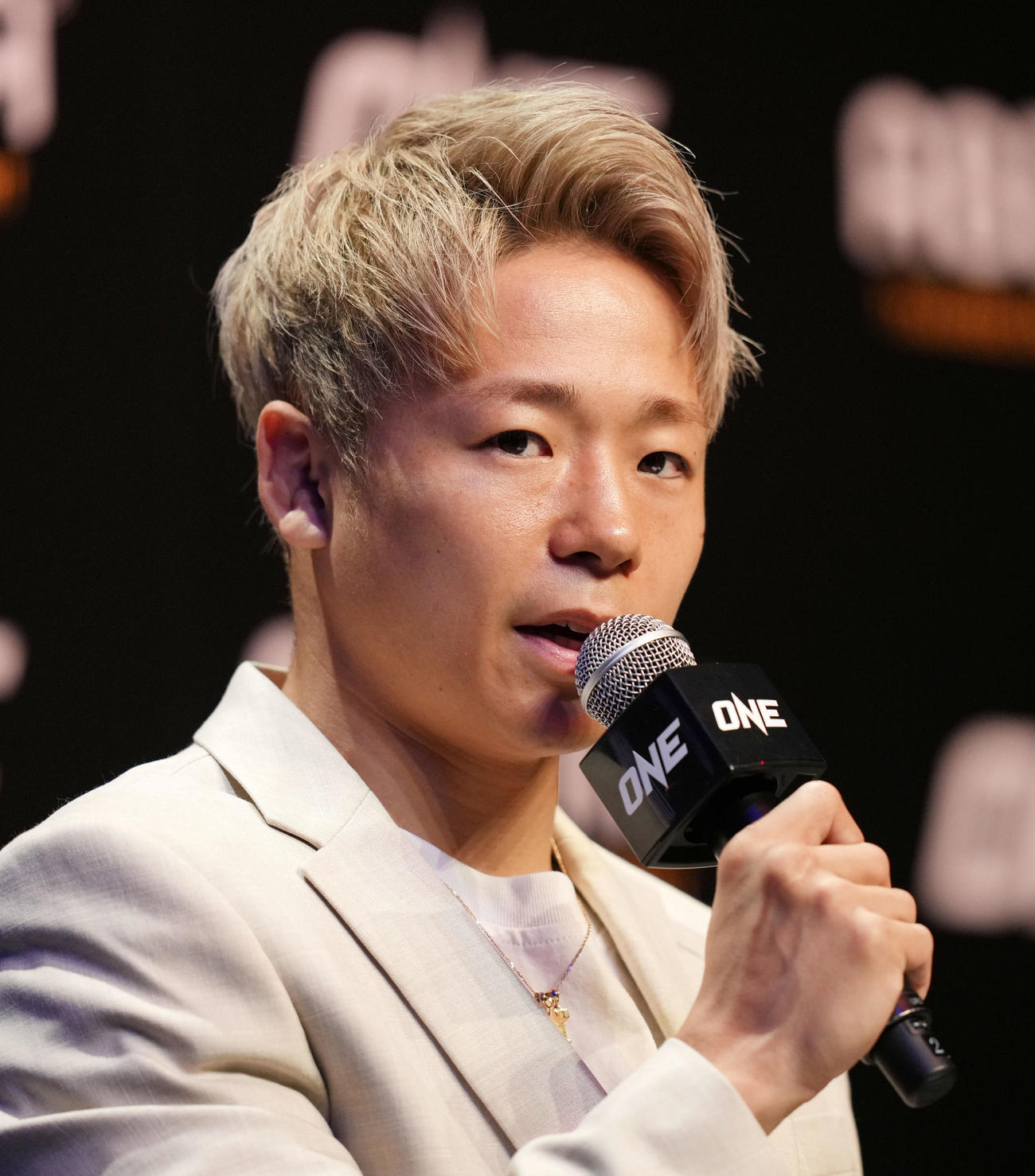 武尊、ONEと独占複数試合契約を正式発表「K―1の代表として殴り込む」 - 格闘技写真ニュース : 日刊スポーツ