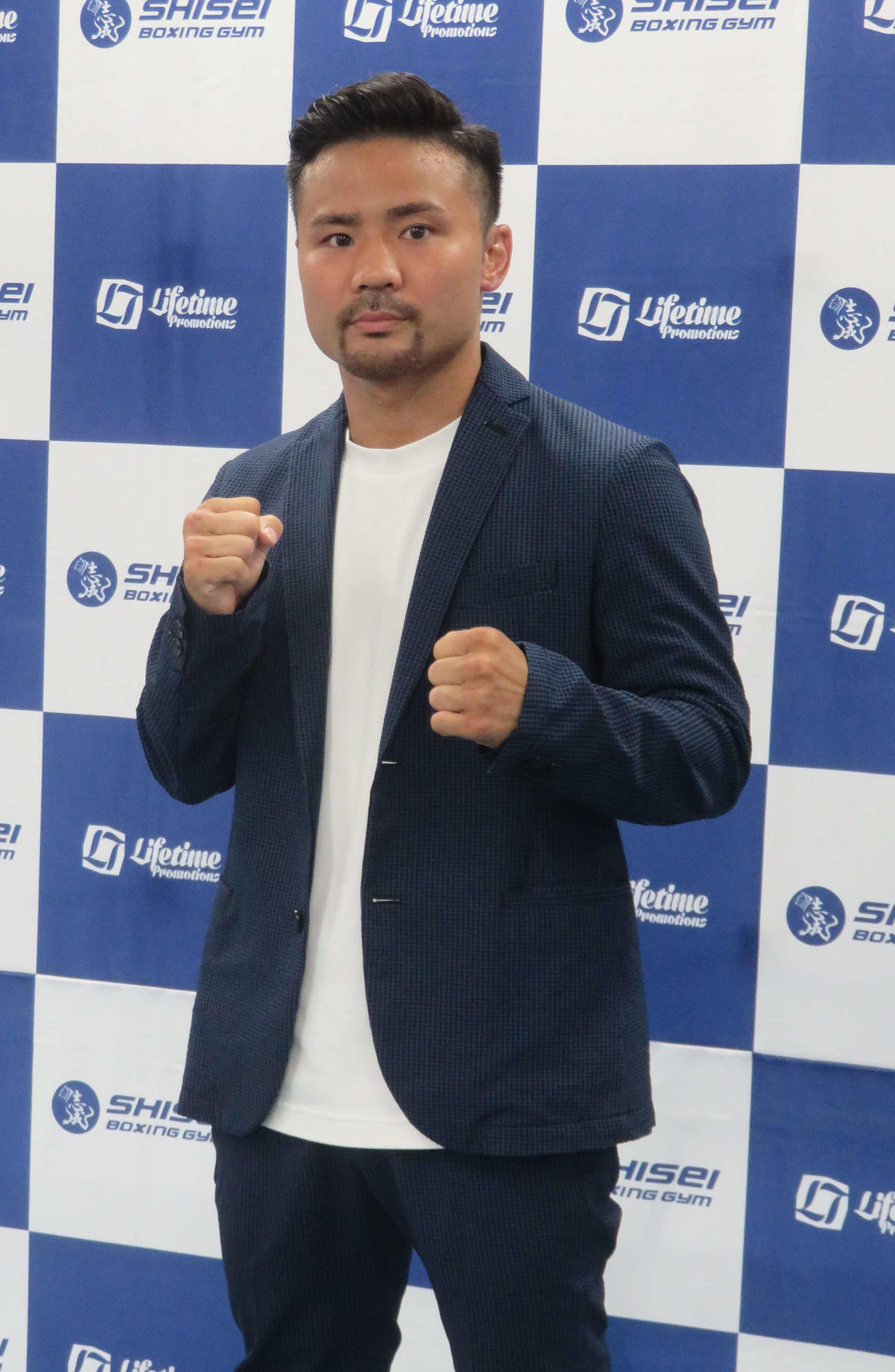 6・24後楽園でWBA世界スーパーフライ級3位シリチャイ・タイイイェンとのバンタム級10回戦に臨む元WBC世界フライ級王者比嘉大吾