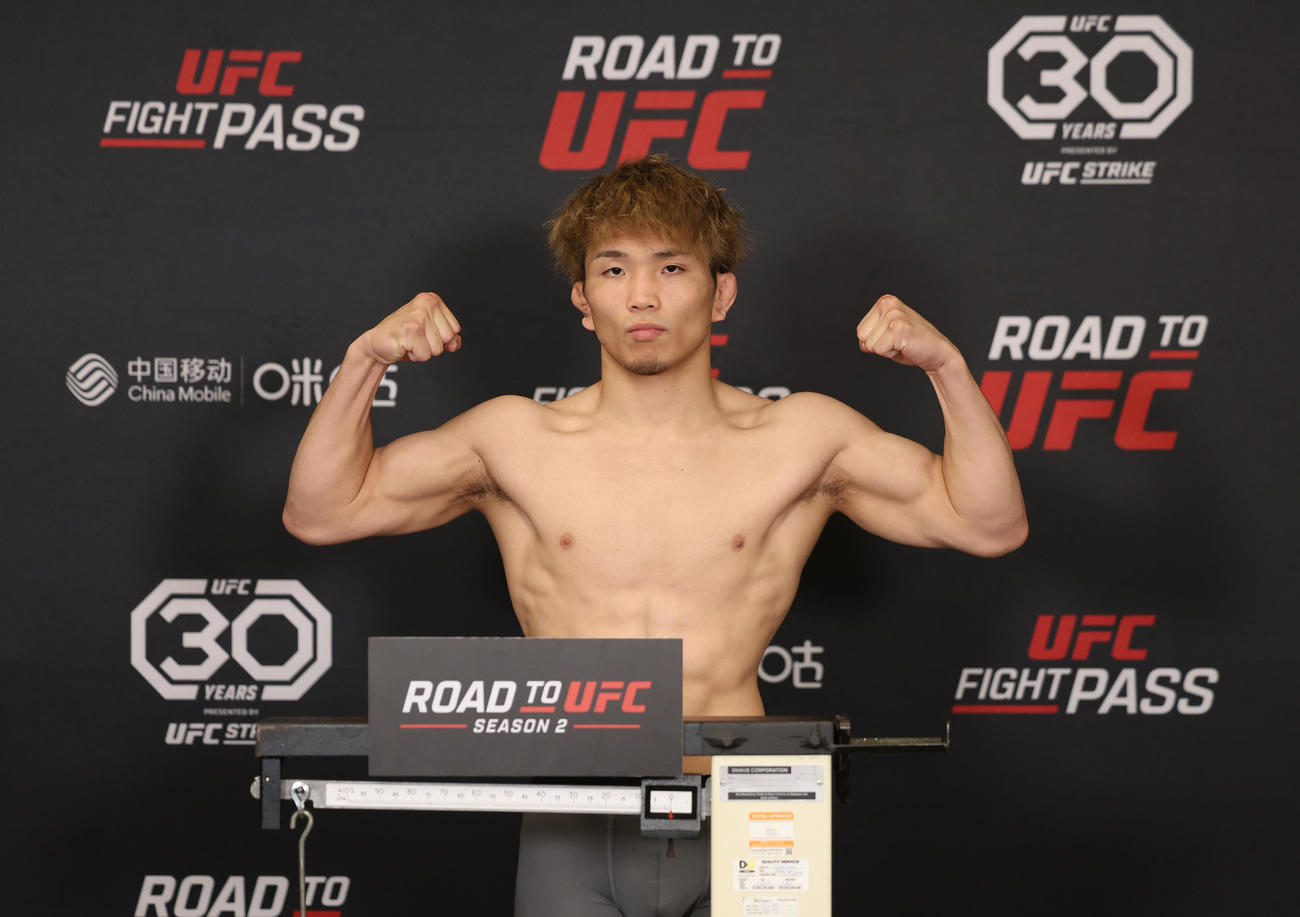 ROAD TO UFCのライト級に出場する原口伸が計量クリア（C）Zuffa LLC／UFC