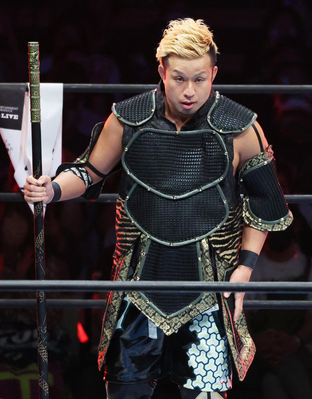 入場するYOSHI－HASHI（撮影・中島郁夫）