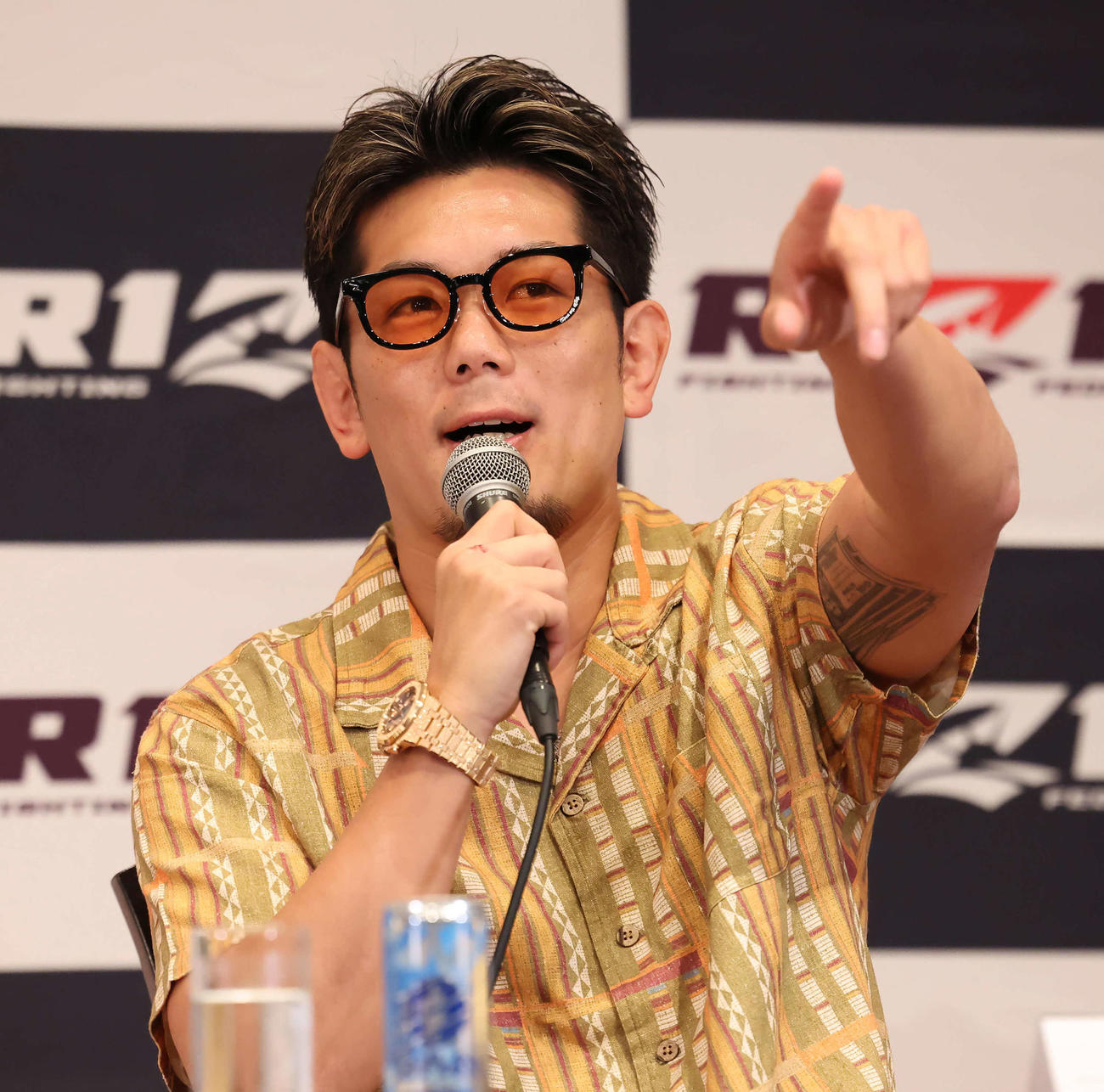 引退撤回を発表した皇治（撮影・丹羽敏通）