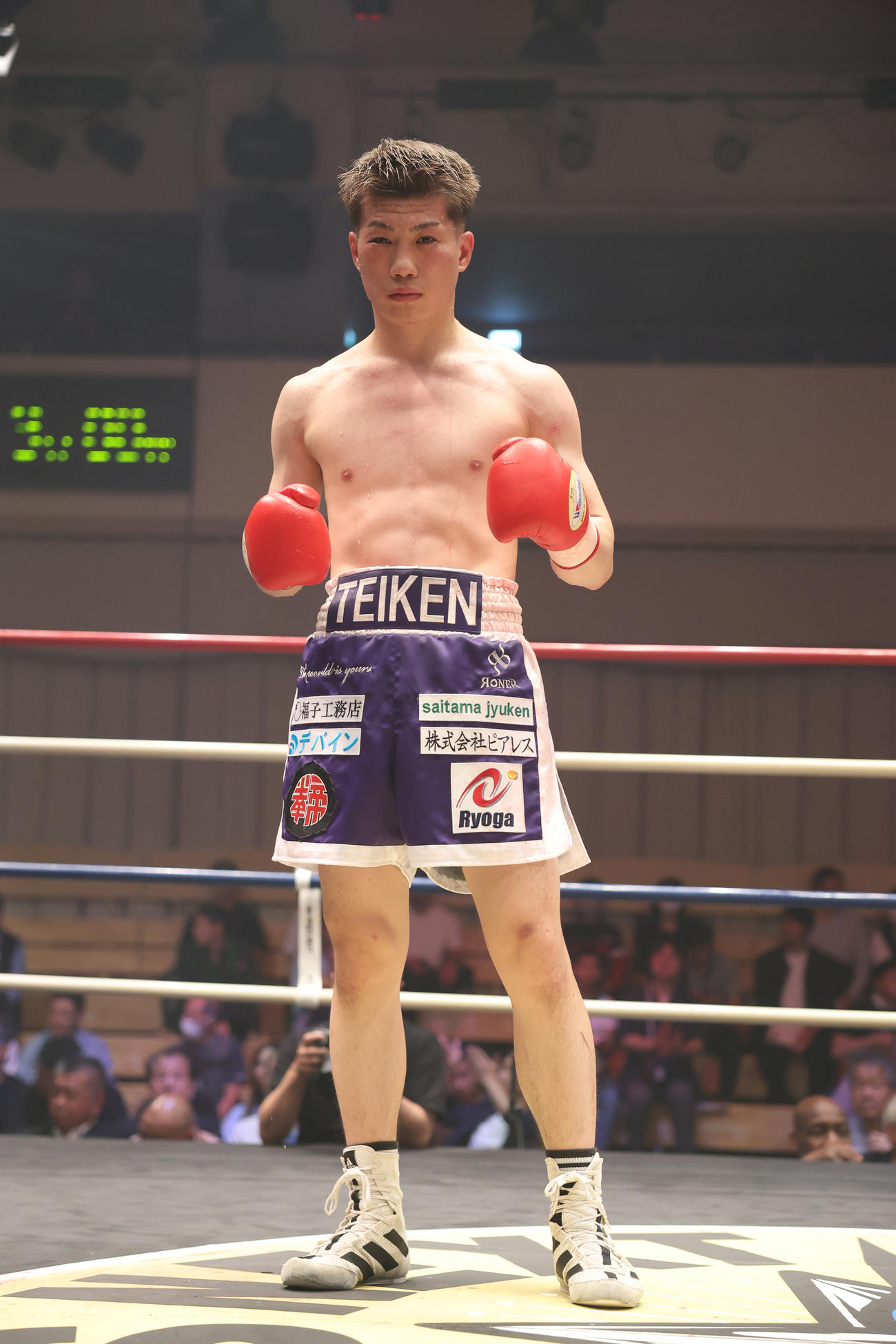 勝利した福井勝也（撮影・中島郁夫）