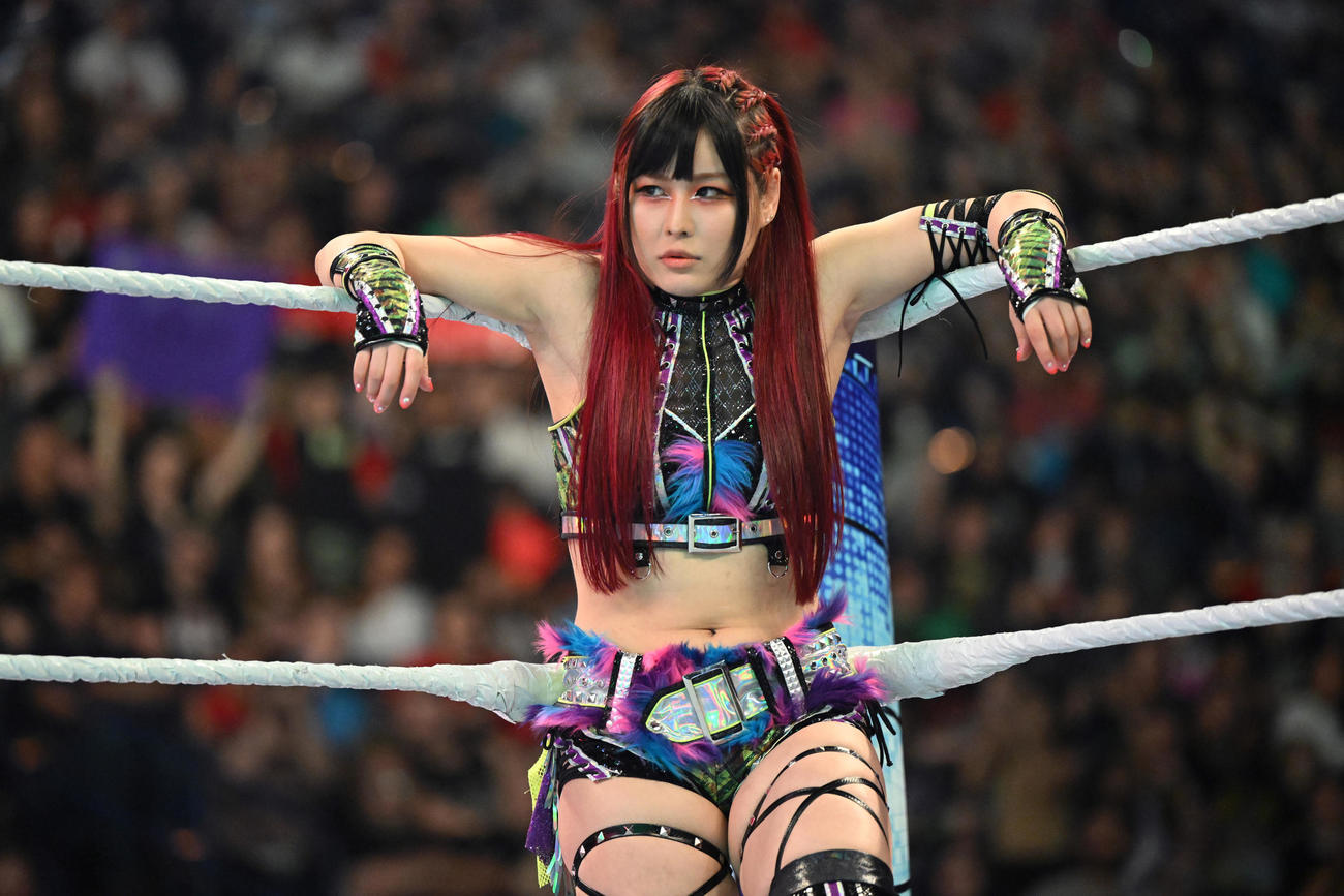 ゼリーナ・ベガと対戦したイヨ・スカイ（C）2023 WWE, Inc. All Rights Reserved.