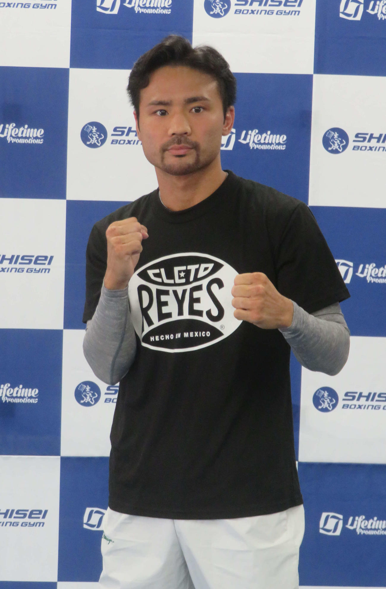 世界ランカーのシリチャイ・タイイェン戦に向けて練習公開した元WBC世界フライ級王者比嘉大吾