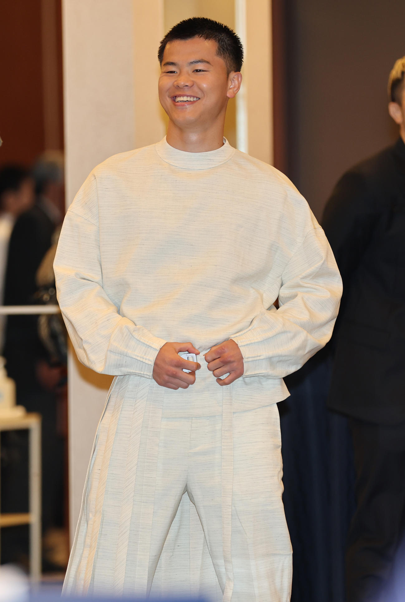 会見に臨む那須川天心（撮影・野上伸悟）