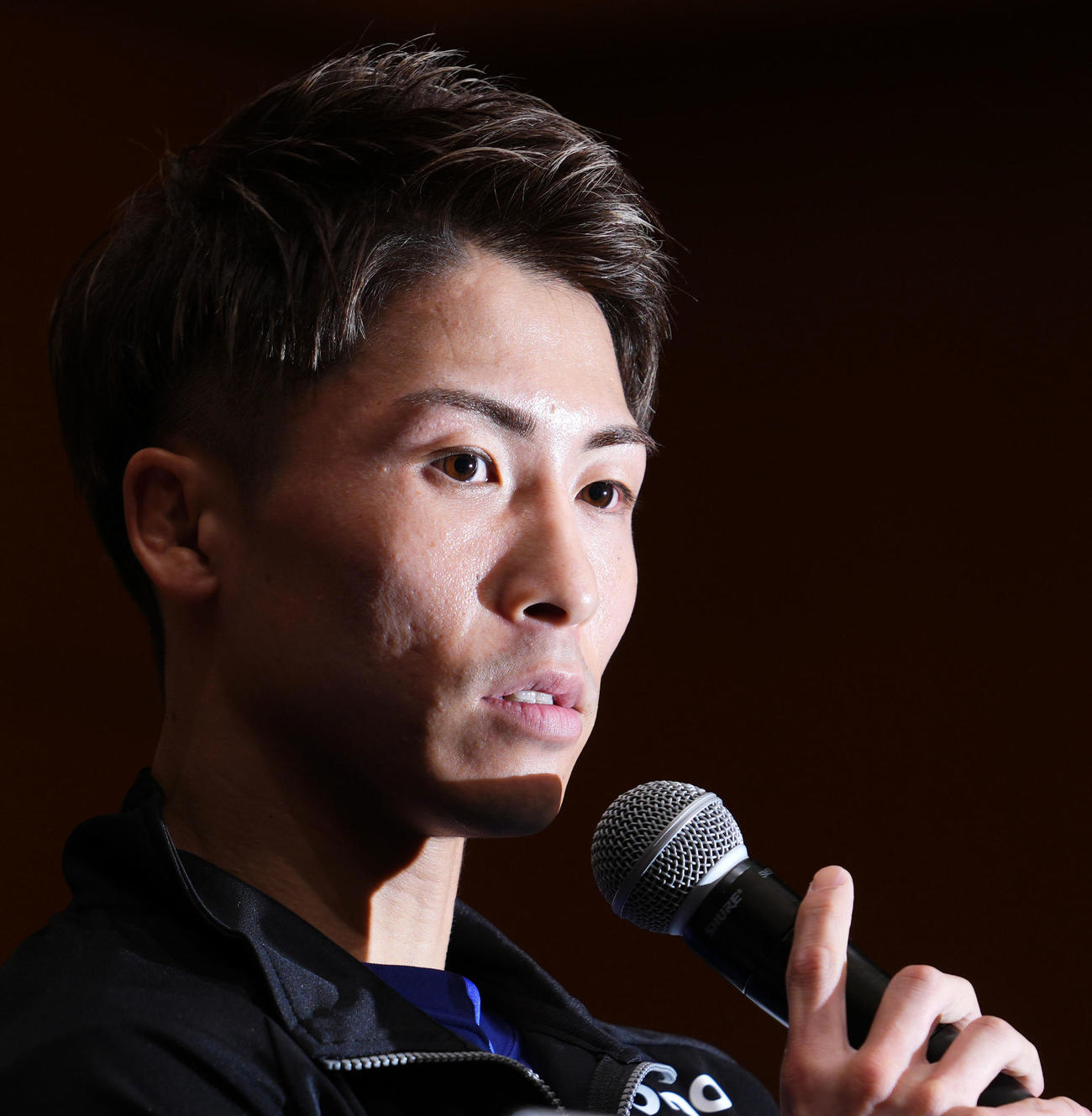試合への意気込みを語る井上尚弥（撮影・横山健太）
