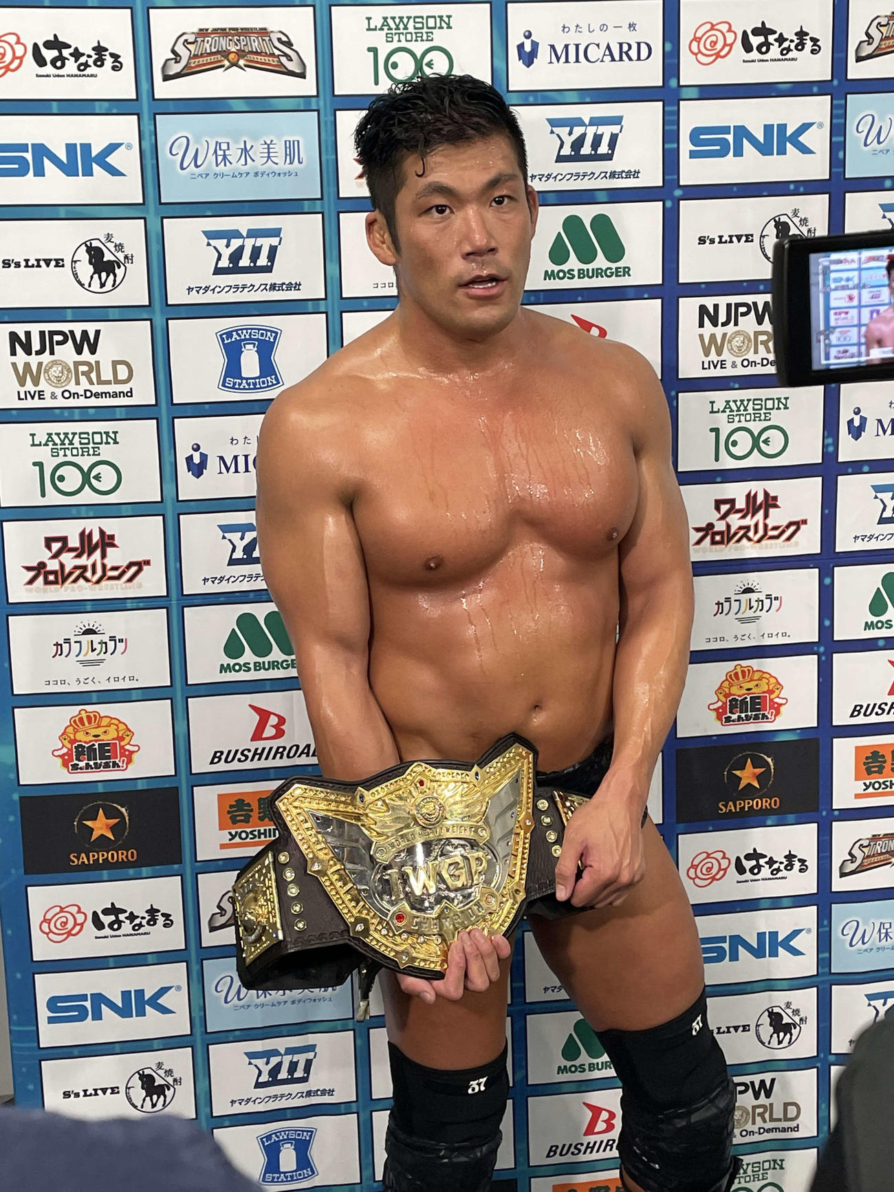 成田蓮に勝利し、開幕5連勝を飾ったIWGP世界ヘビー級王者のSANADA