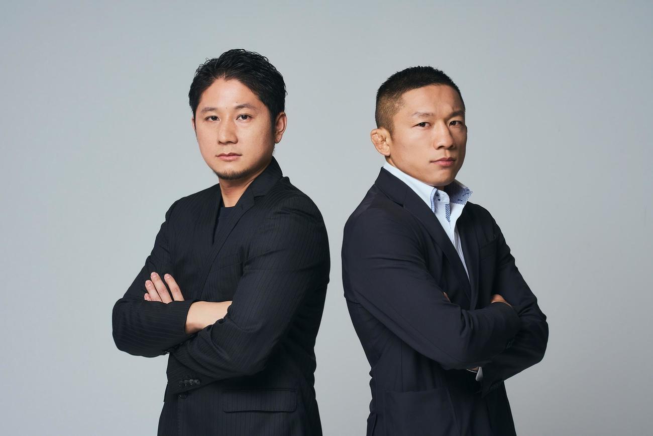 TOP BRIGHTSの大会日程変更と対戦カードなどを発表した堀口恭司エグゼクティブ・プロデューサー（右）と兄健太代表