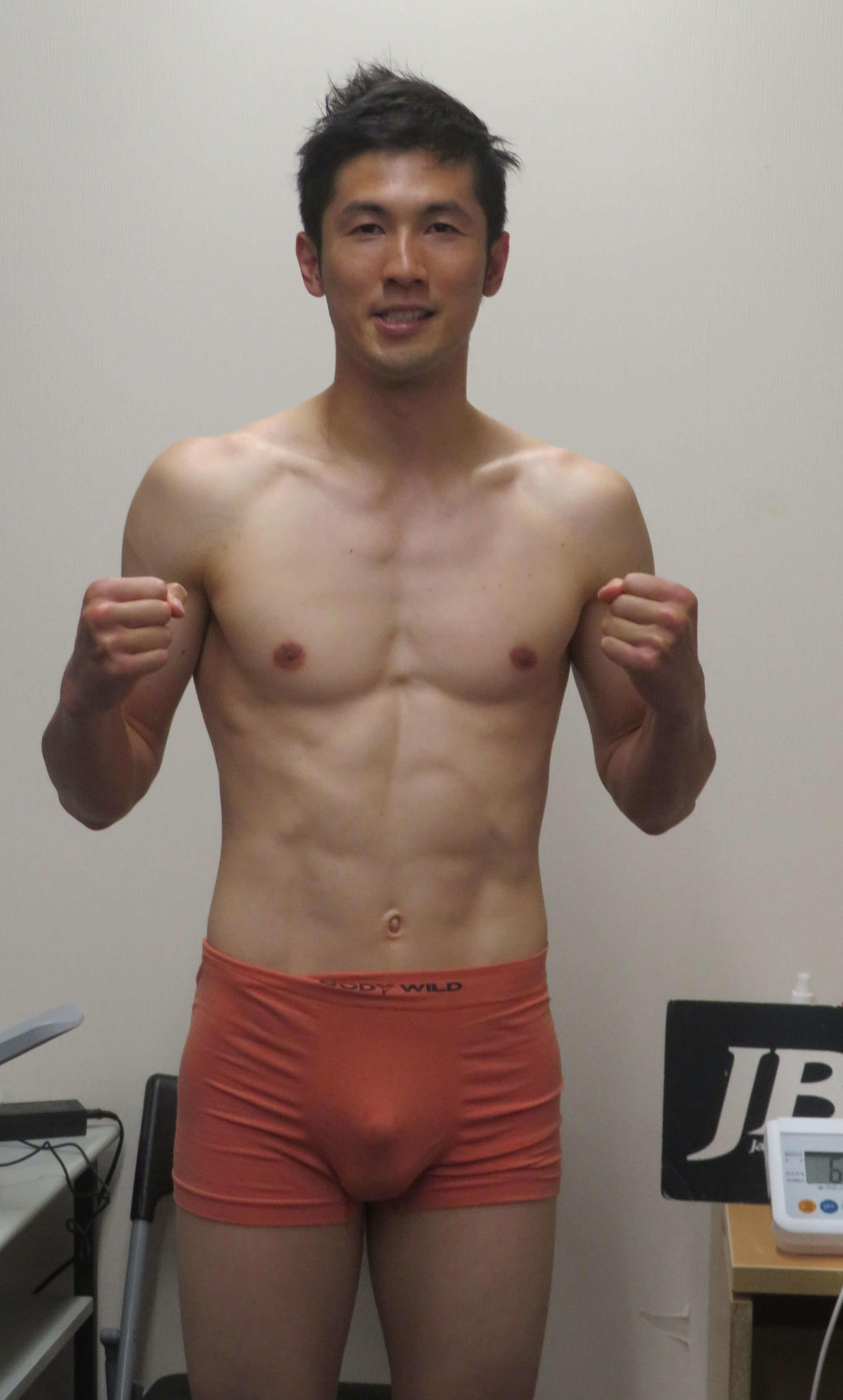 日本ウエルター級タイトル戦へ計量パスした同級1位能嶋宏弥