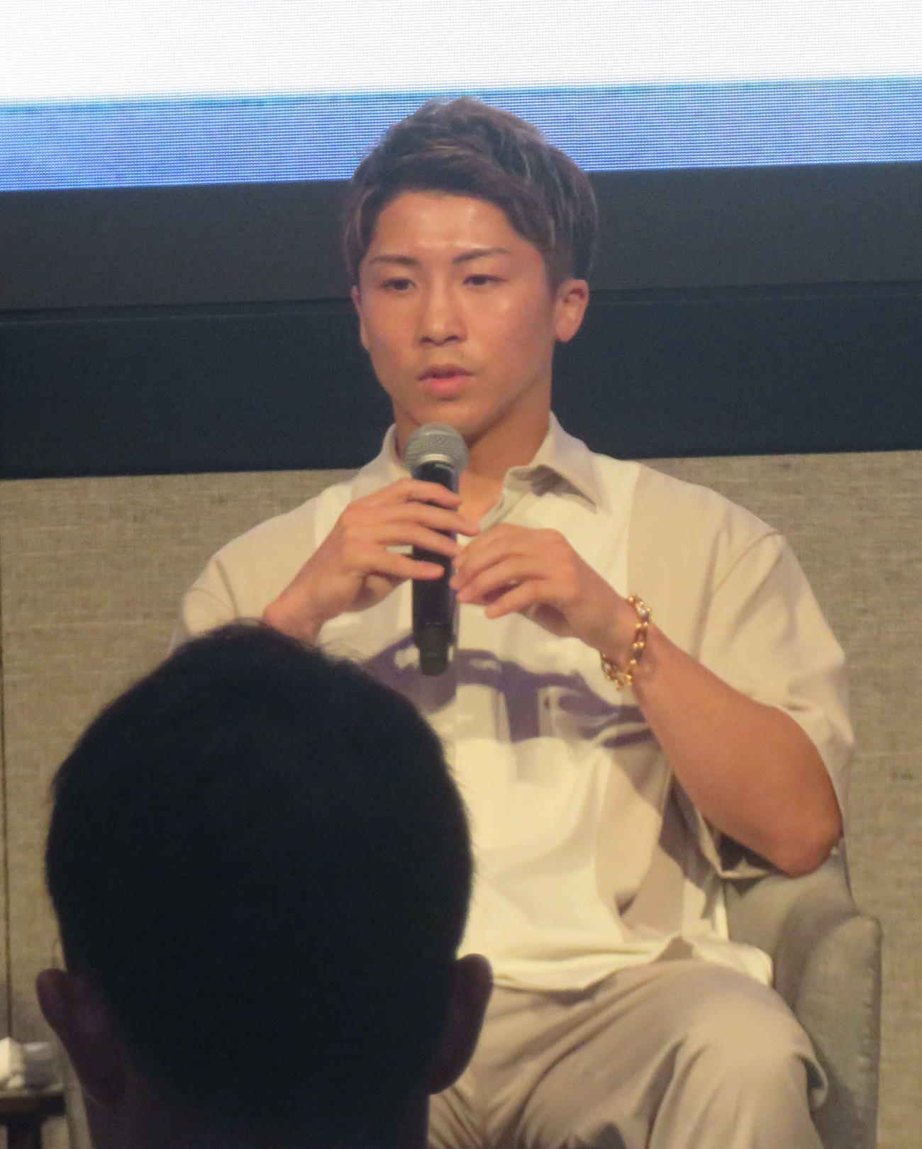 都内で行われたLeminoプレミアム会員向けのスペシャルトークイベントに参加したWBC、WBO世界スーパーバンタム級王者井上尚弥
