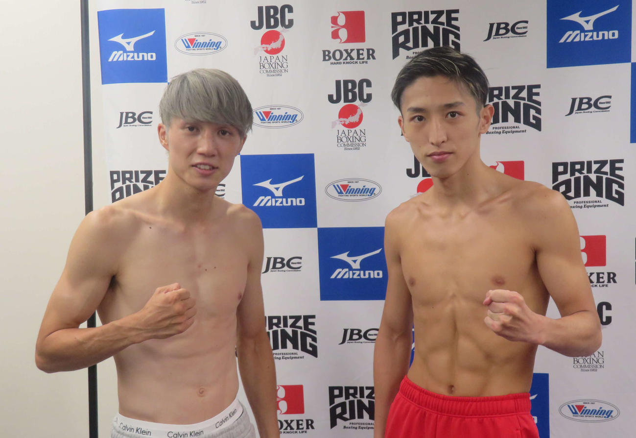 再起戦に臨むアマ8冠ボクサー中垣龍汰朗（右）と対戦相手の馬場龍成