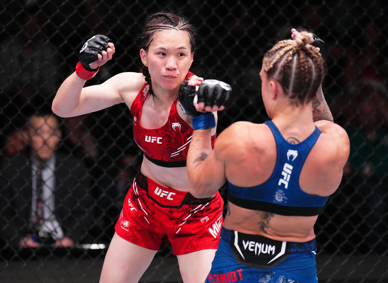 約3年1カ月ぶりのUFC復帰戦でハンナ・ゴールディ（右）から勝利を挙げた魅津希