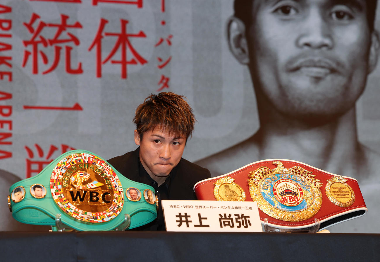 12月26日に行われるWBA・WBC・IBF・WBO世界スーパーバンタム級王座統一戦の発表会見を行った井上尚弥（撮影・野上伸悟）