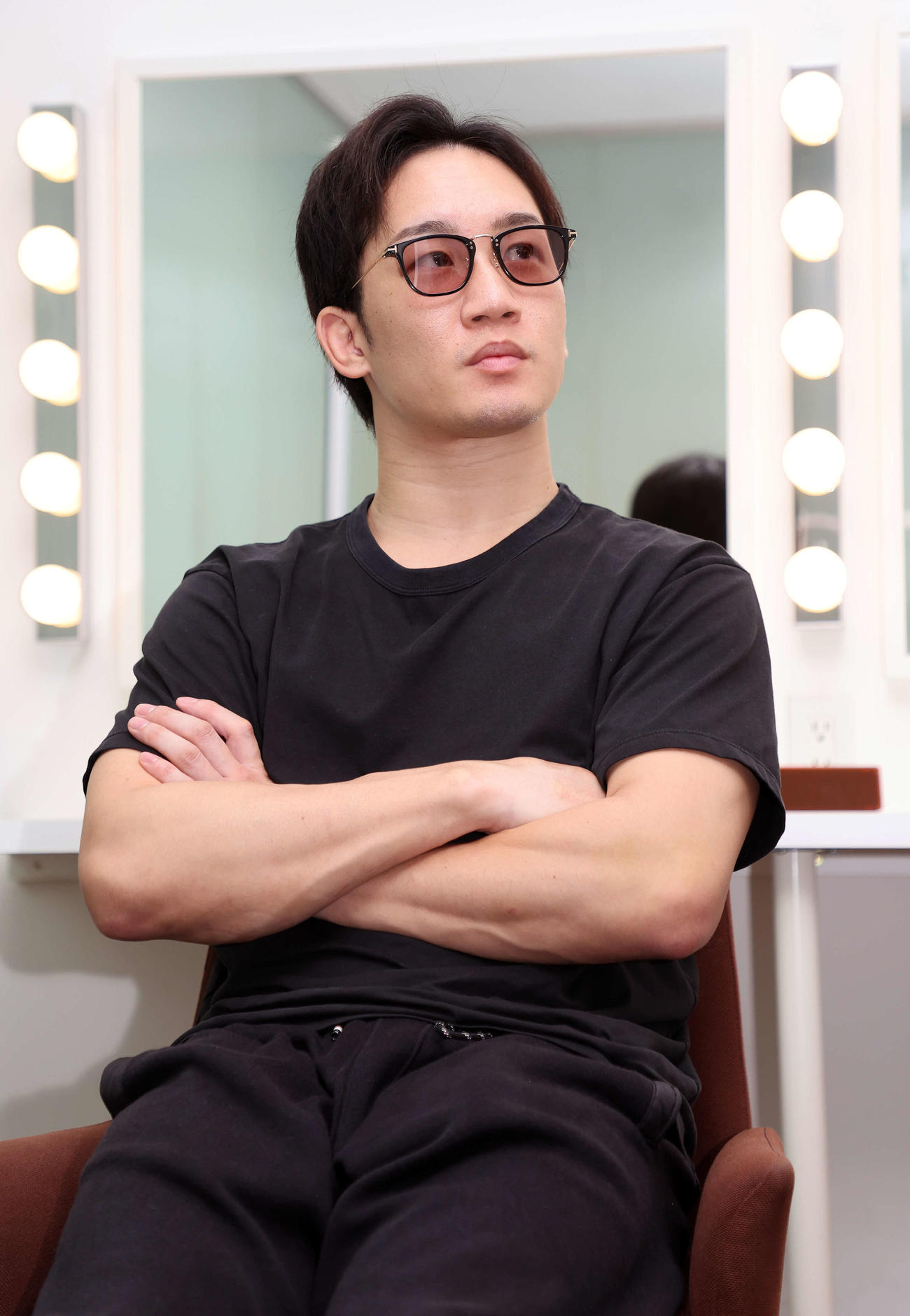 記者の質問に答える朝倉（撮影・鈴木正人）