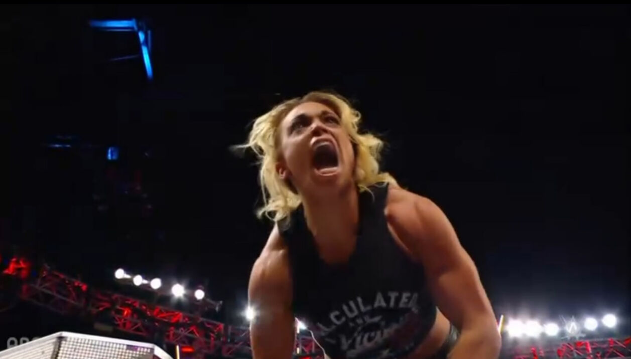 WWE女子世界王座挑戦者決定バトルロイヤルを制したゾーイ・スタークは歓喜（C）AbemaTV, Inc.