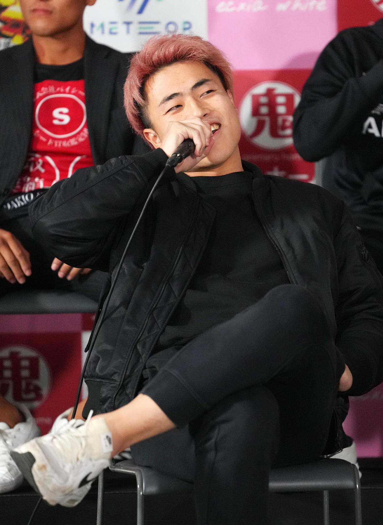 試合への意気込みを語る超10人ニキ（撮影・横山健太）
