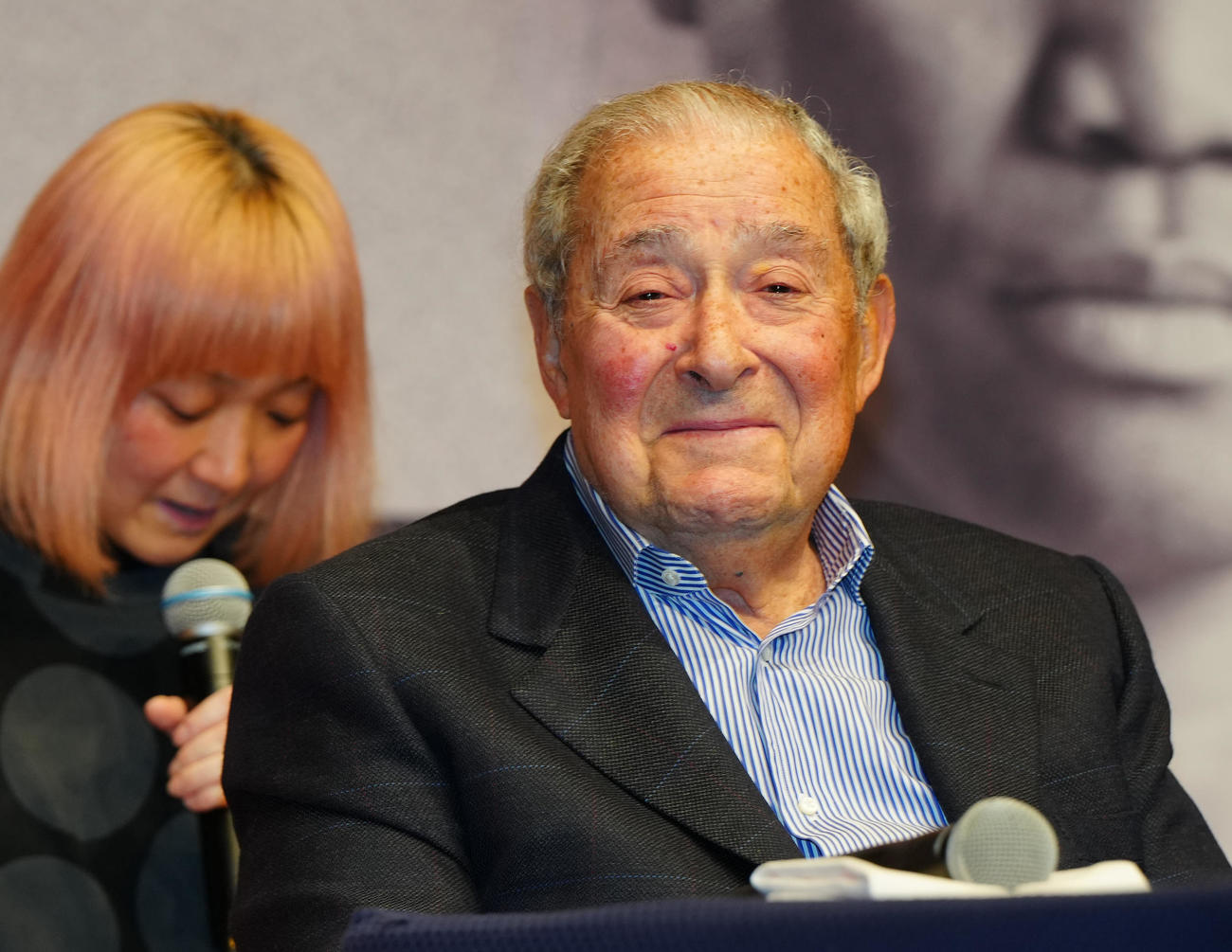 井上尚とタパレスの4団体王座統一戦前の会見に登壇するアラム氏（撮影・江口和貴）