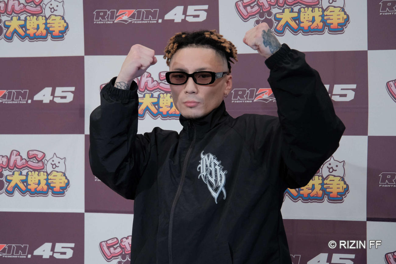 対戦相手の冨澤大智をいじめると宣言した篠塚辰樹（写真提供・RIZIN）