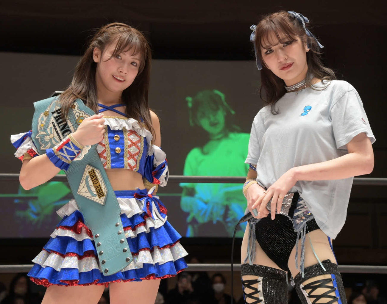 東京女子プロレス　3・31両国大会でインターナショナル・プリンセス2度目の防衛戦を行う荒井優希（左）と挑戦者の上福ゆき（東京女子プロレス提供）