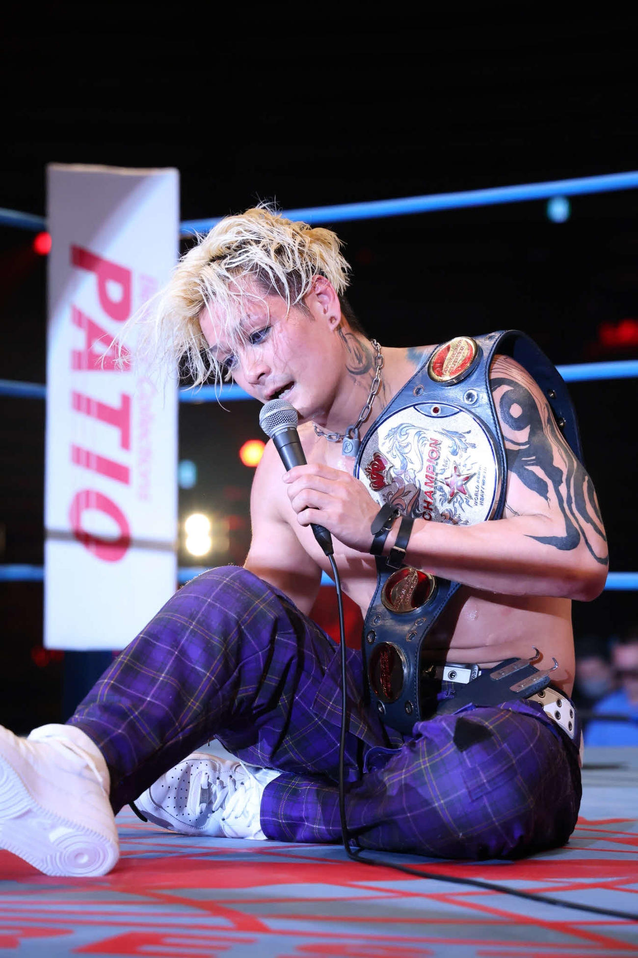 世界ジュニアのベルトを初防衛したライジングHAYATO（写真提供・全日本プロレス）
