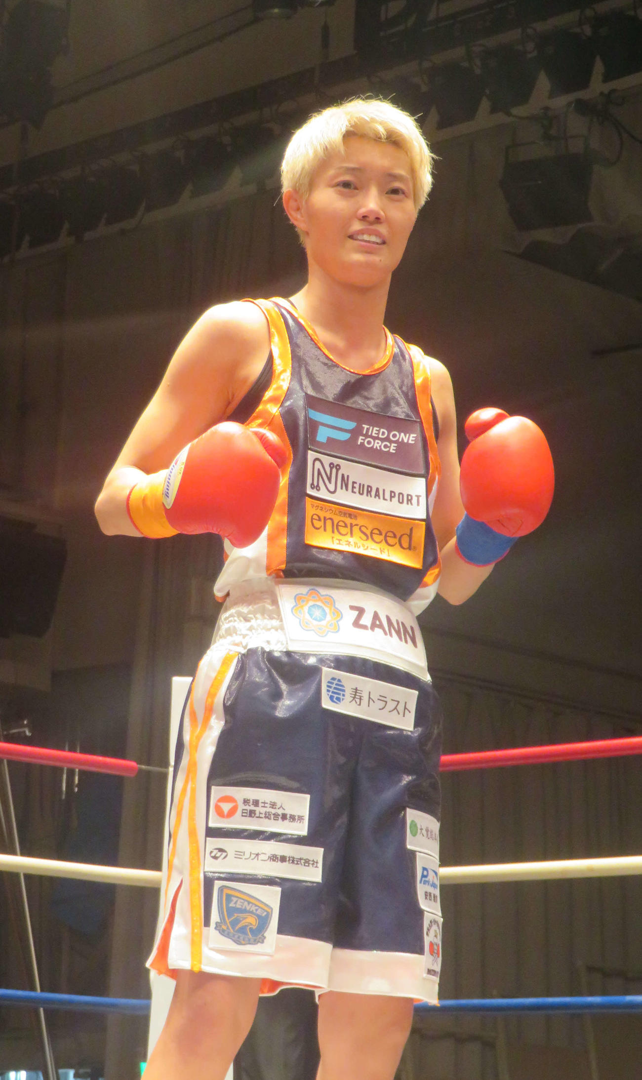 プロデビュー戦を3回TKO勝ちで飾った和田