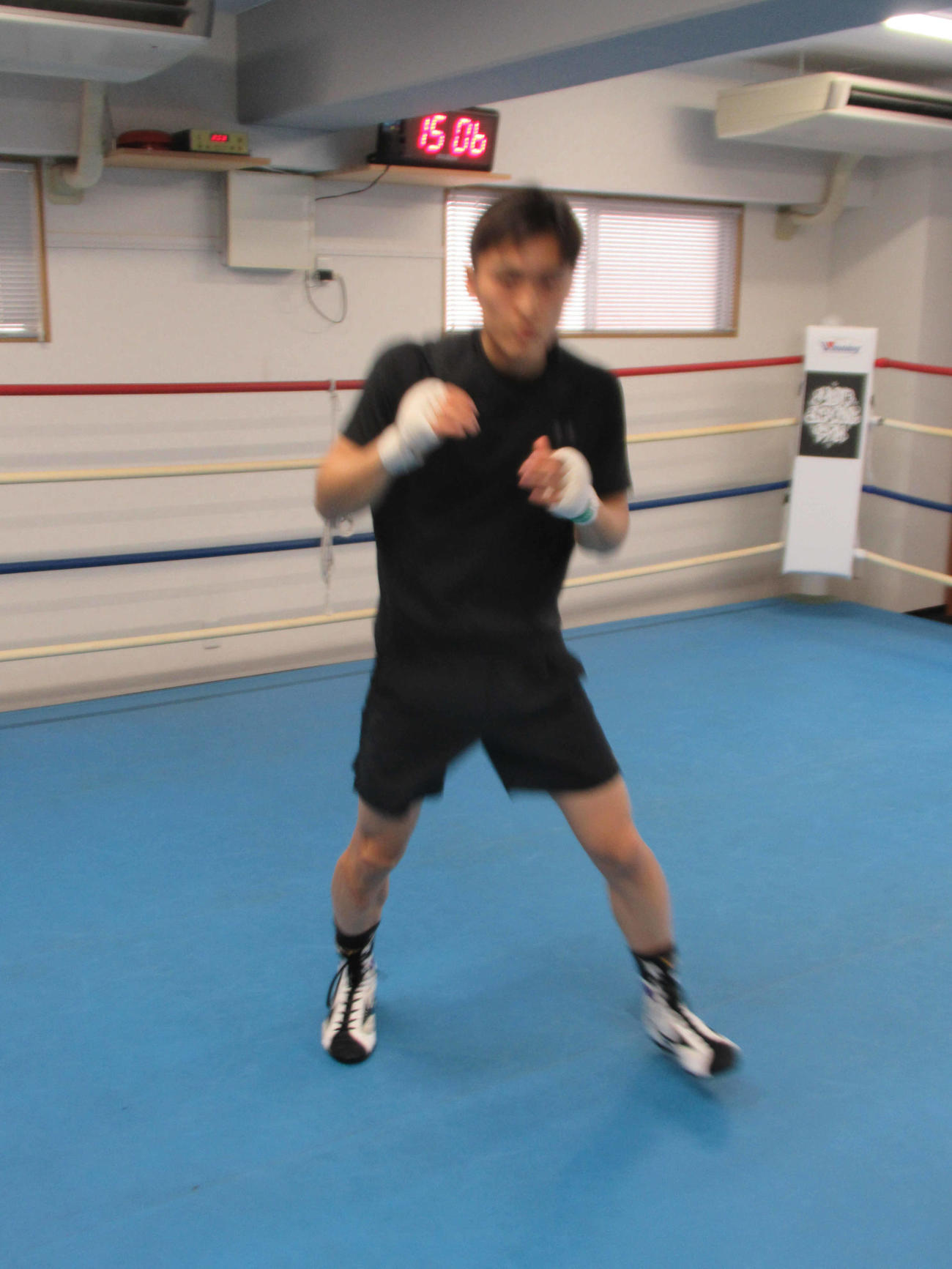 世界初挑戦の西田（2024・4・9　六島ジム　撮影・実藤健一）