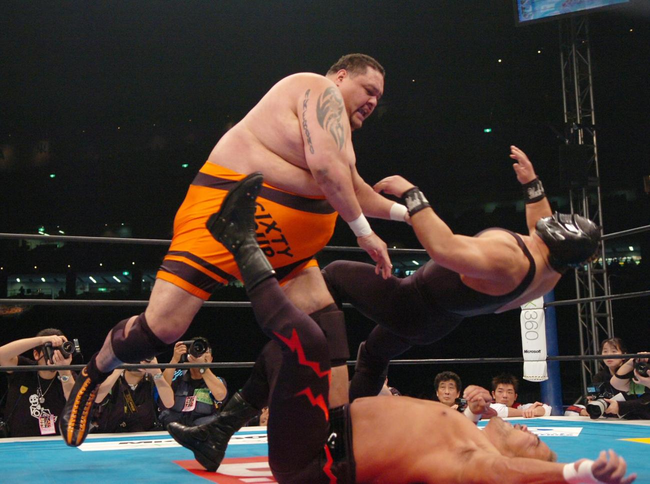 【曙さん悼む】プロレスラー曙さんが満面笑みで喜んだある絶賛 華麗ロープワークまた見たかった - プロレス写真ニュース : 日刊スポーツ