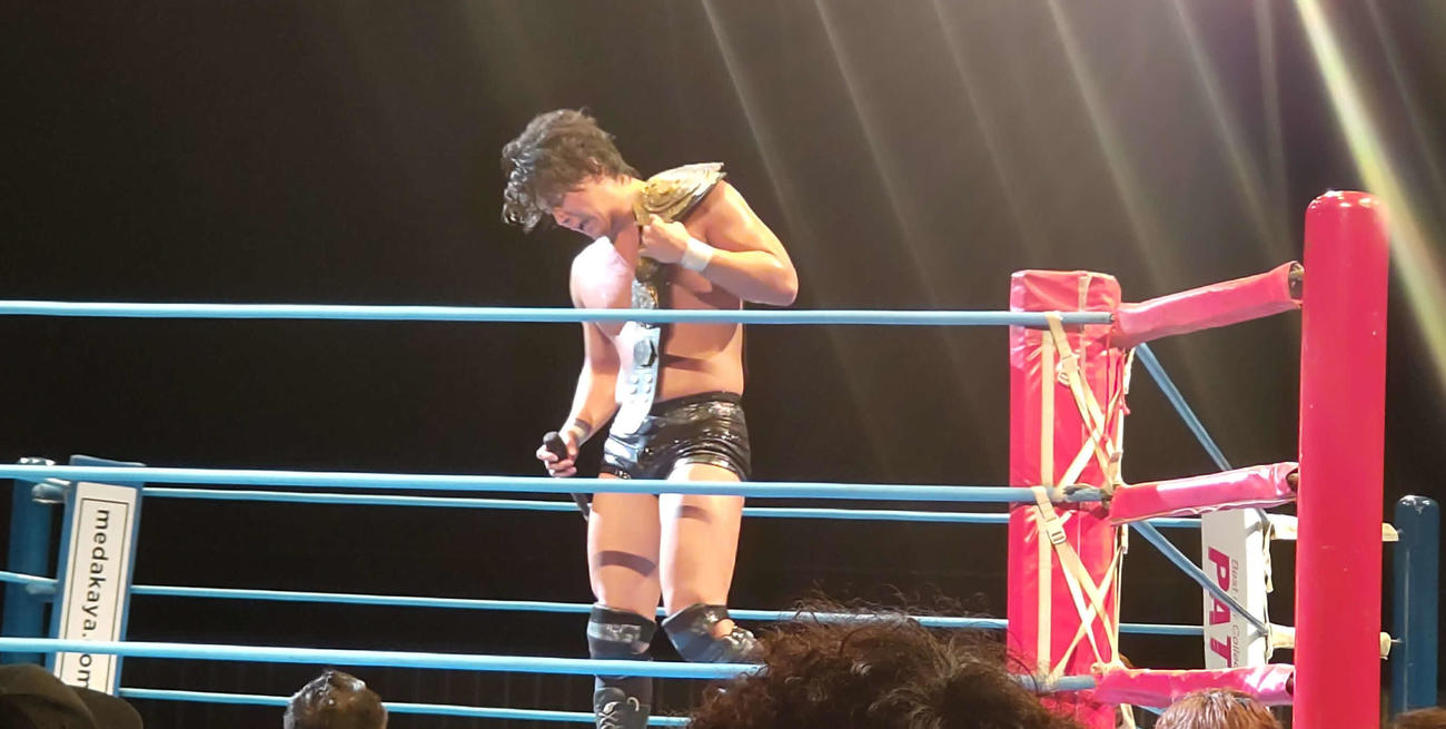 中大レスリング部の大先輩、諏訪魔を倒した安斉勇馬