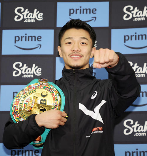 ボクシング】WBC世界バンタム級王者中谷潤人がスポーツバックス社と ボクシング】WBC世界バンタム級王者中谷潤人がスポーツバックス社と
