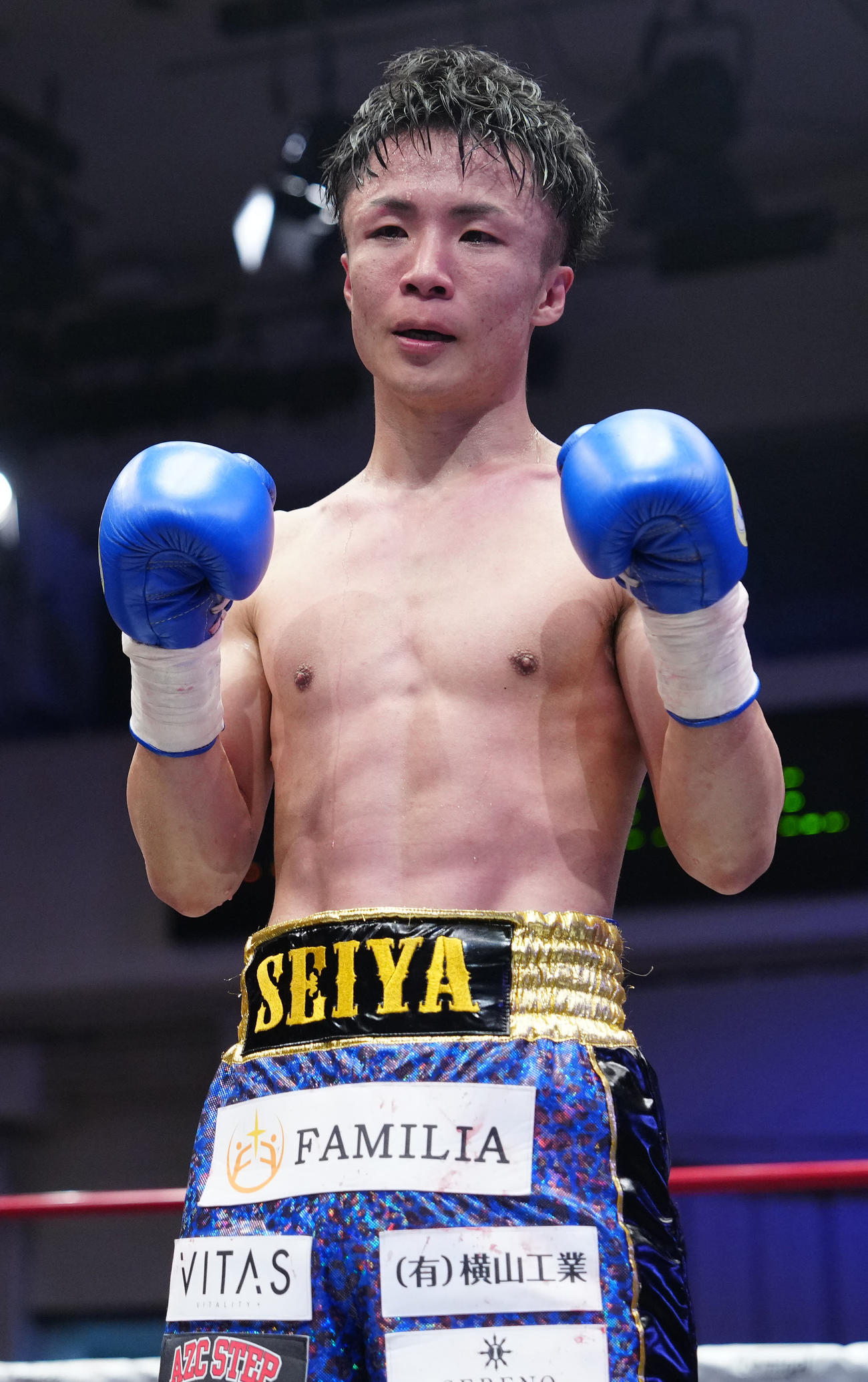 鈴木将斗対山口聖矢　4回判定勝ちした山口（撮影・江口和貴）