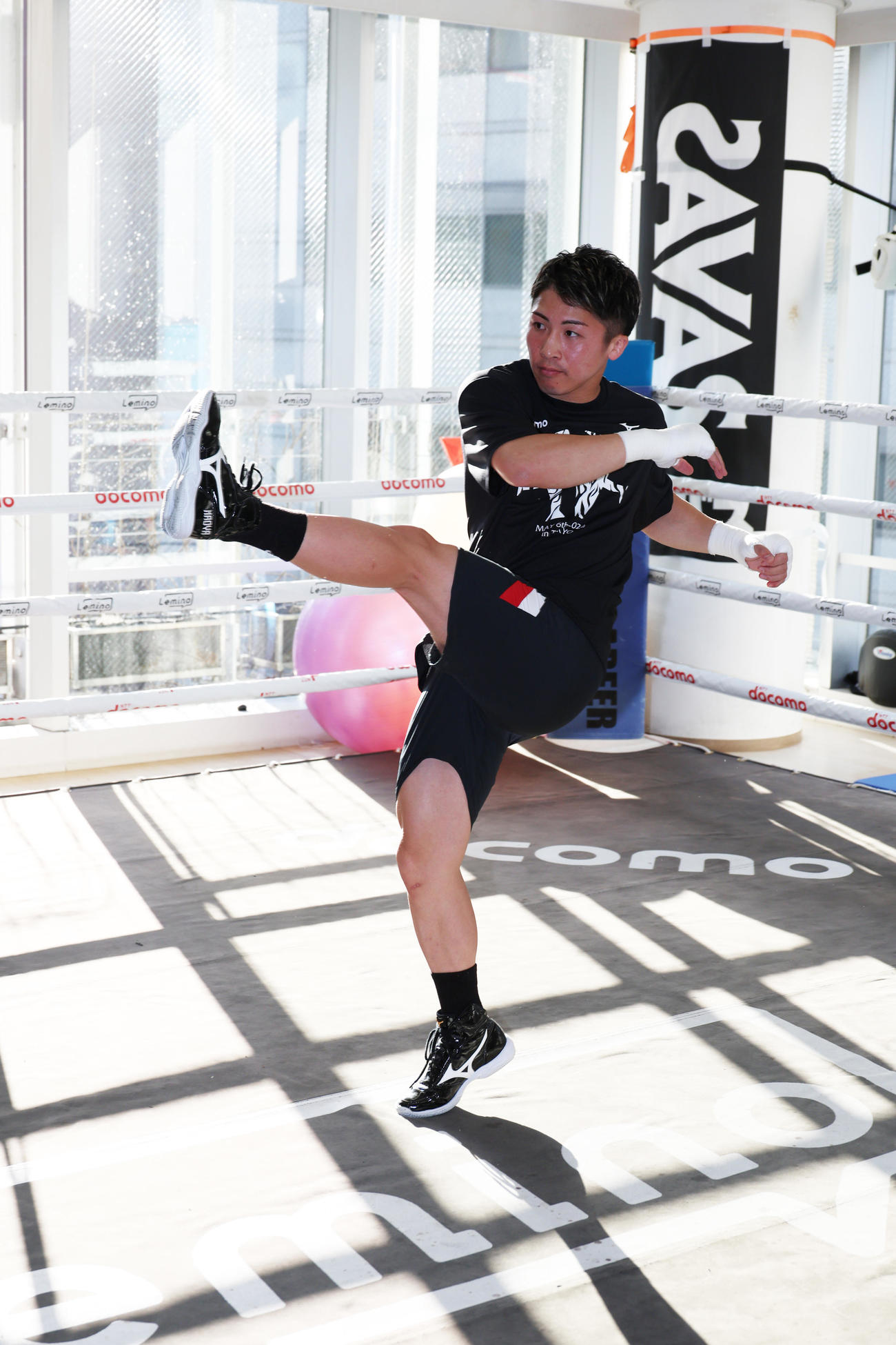 東京ドームでの試合を終え始動する井上（撮影・中島郁夫）