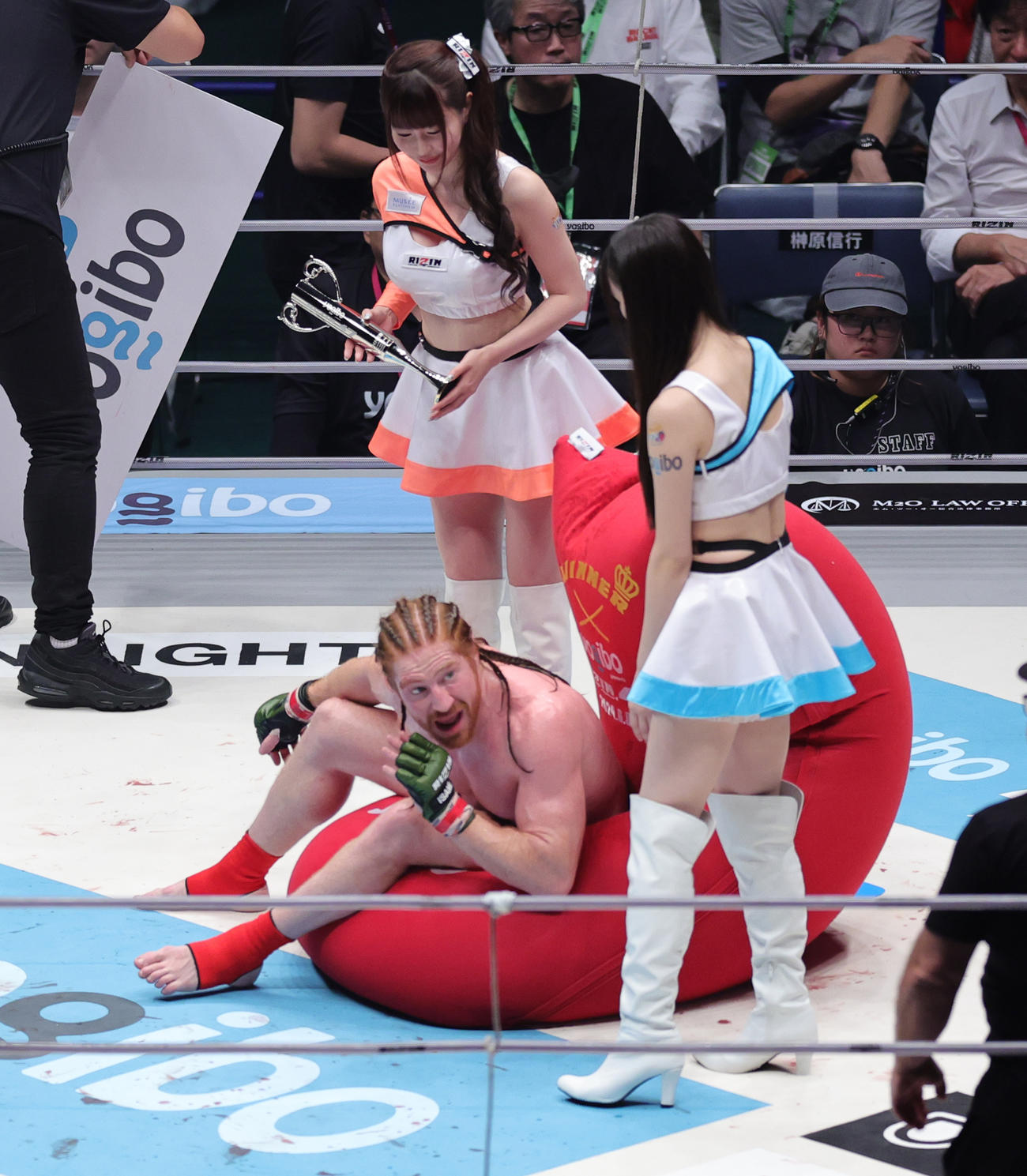 キム・ギョンピョに勝利したスパイク・カーライル（撮影・野上伸悟）