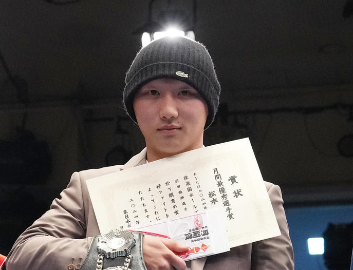 松本圭佑（2024年4月撮影）
