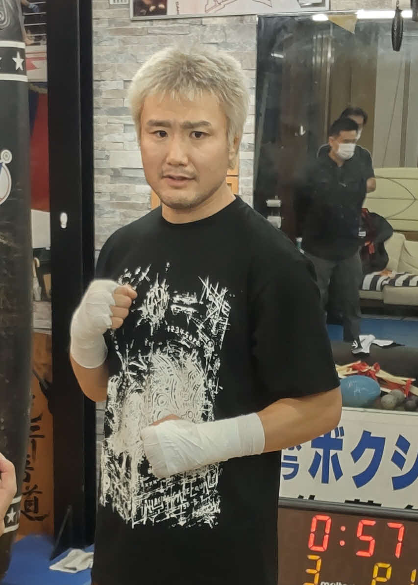 練習を公開した五味隆典