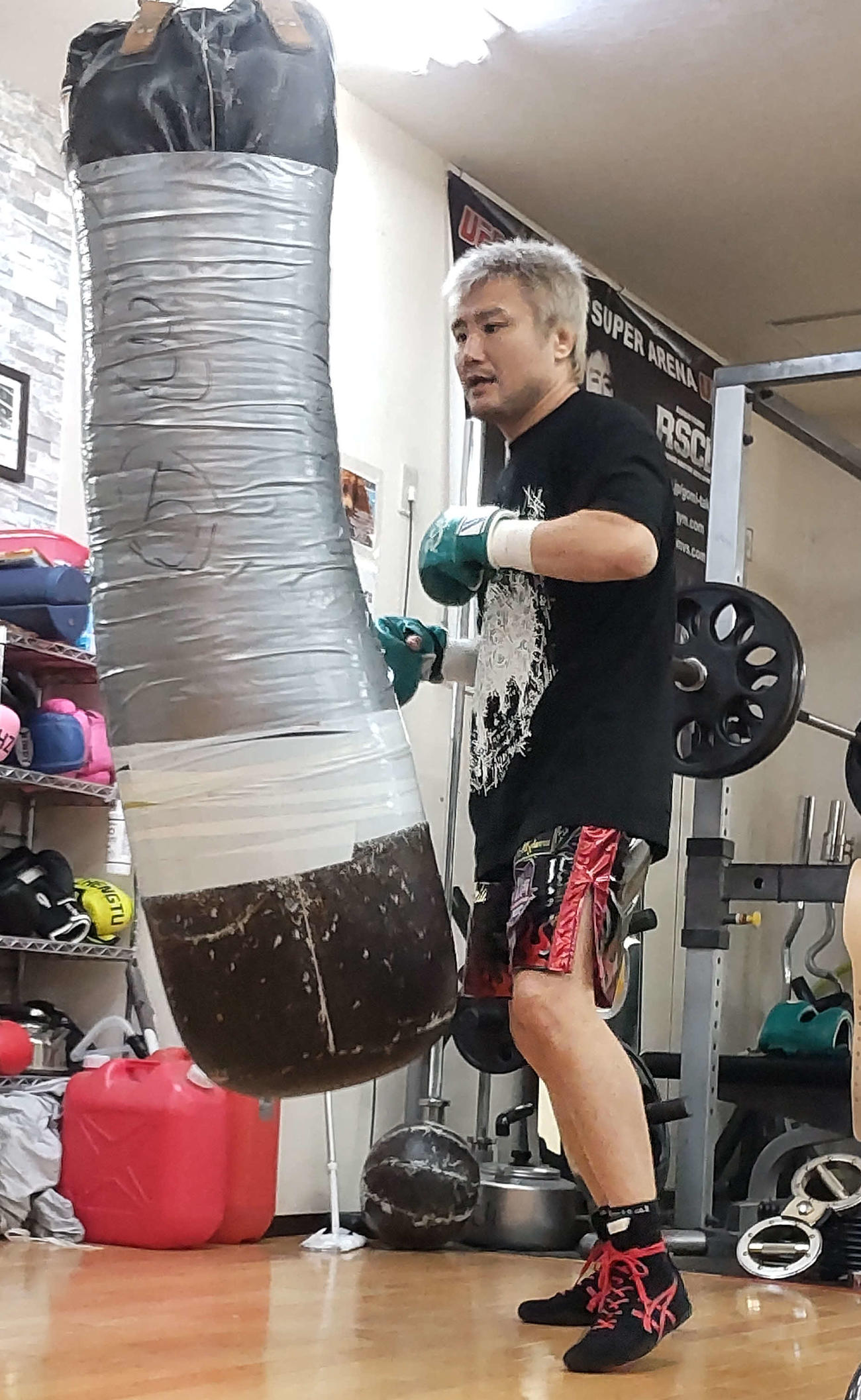 練習を公開した五味隆典