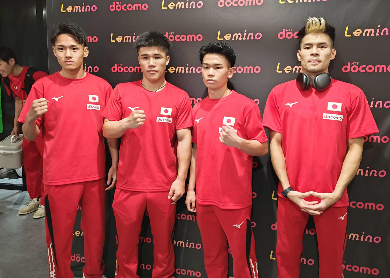 24年春に大橋ジムに入門したルーキー4人。左端から坂井優太、田中空、田中将吾、大橋蓮