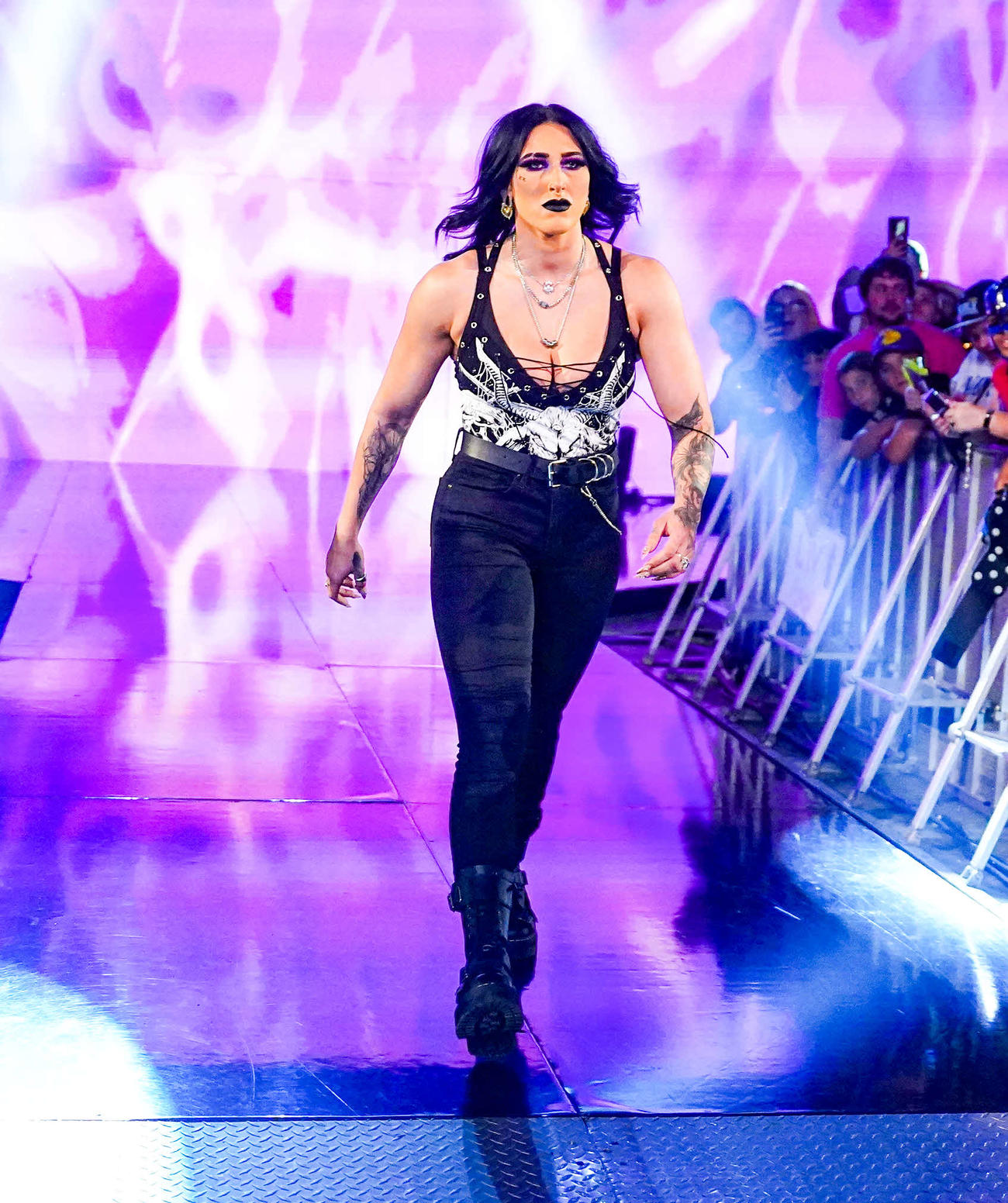 右腕負傷から約3カ月ぶりに復帰した元WWE女子世界王者リア・リプリー（C）WWE