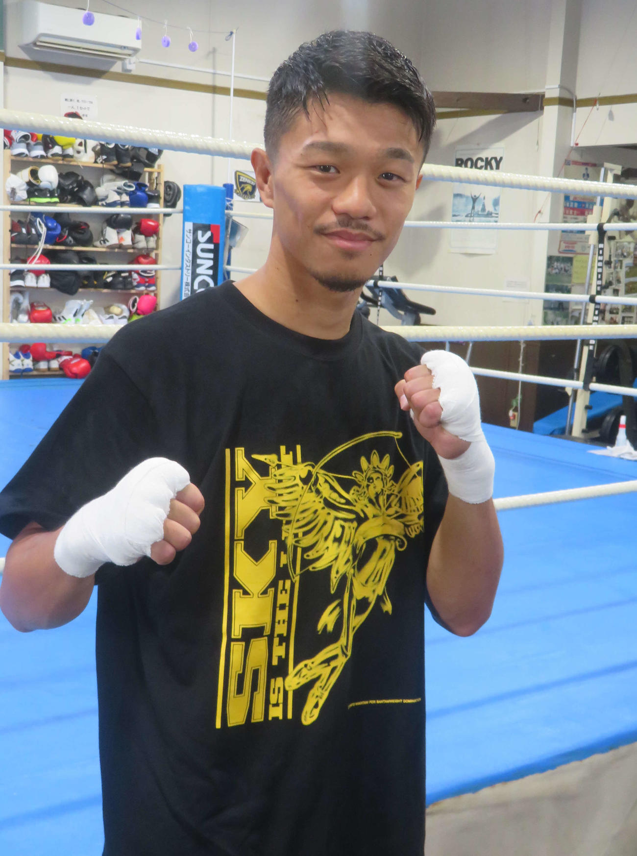 20日の初防衛戦に向けてパンチ力アップを図るトレーニングを続けるWBC世界バンタム級王者中谷潤人