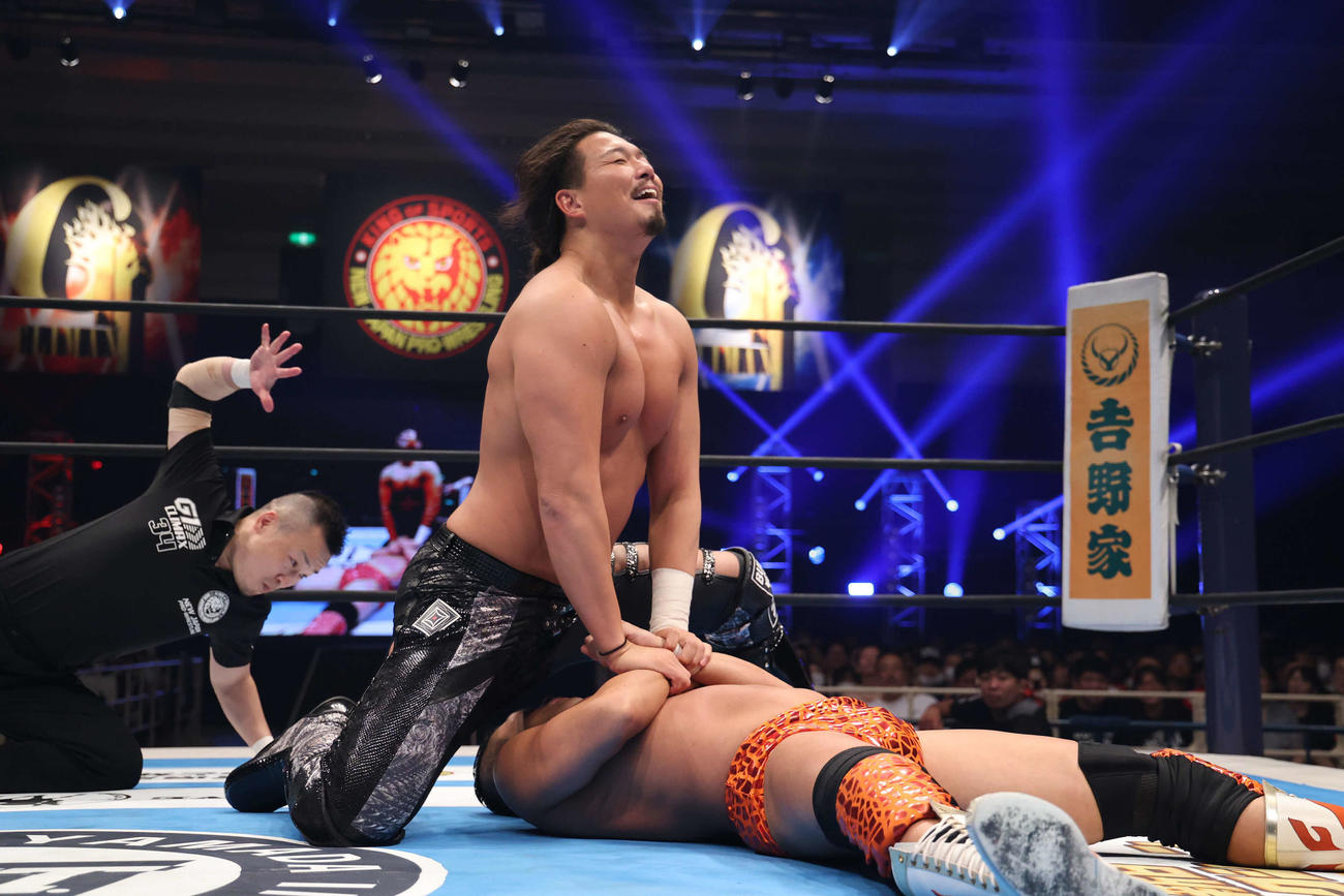 FBSでSANADAから3カウントを奪ったジェイク・リー　（C）新日本プロレス