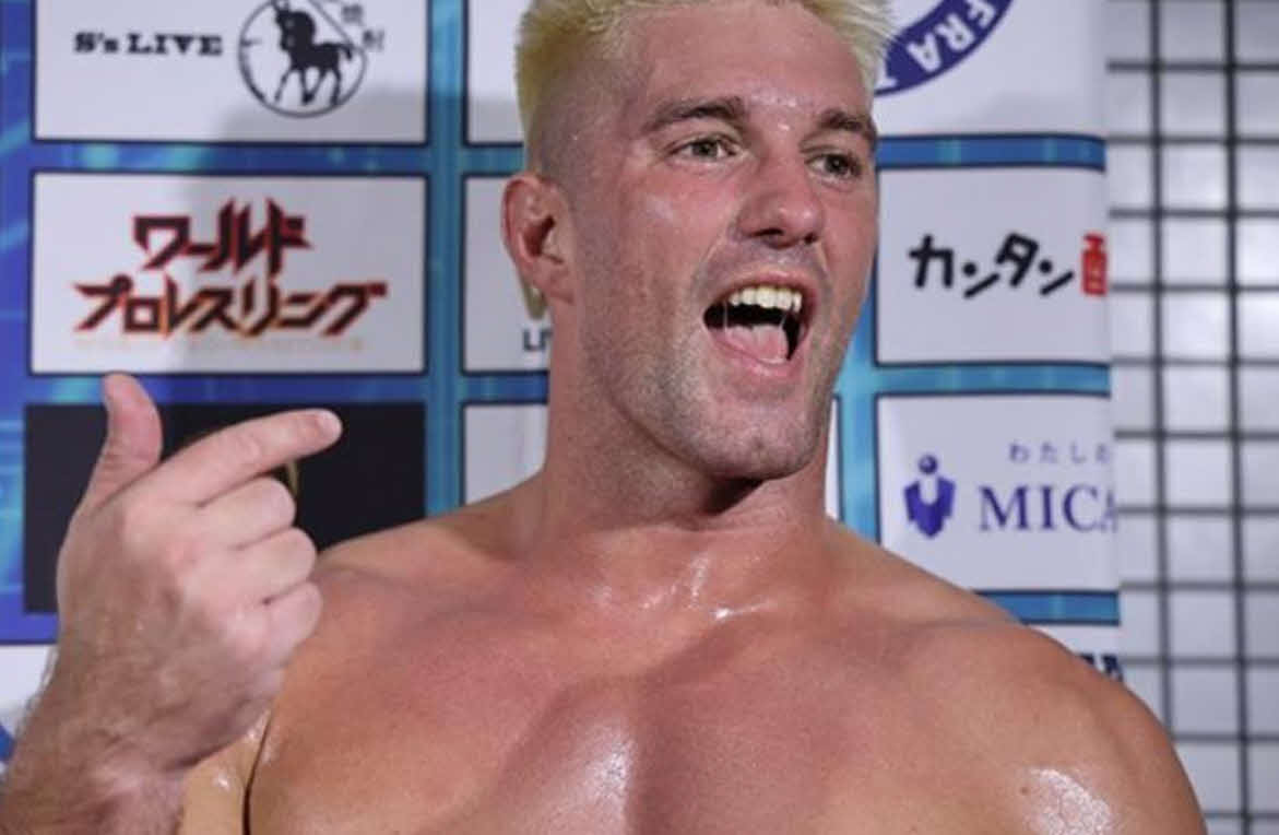内藤哲也を倒して喜ぶザック・セイバーJr．（新日本プロレス公式Xから）