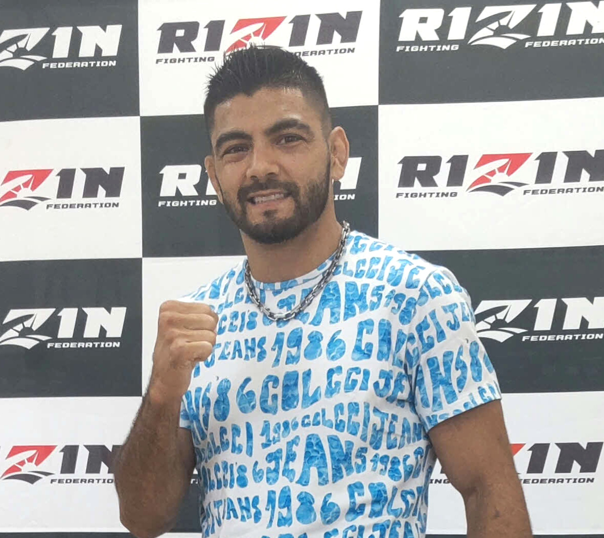 RIZIN甲子園トライアウトを視察したホベルト・サトシ・ソウザ