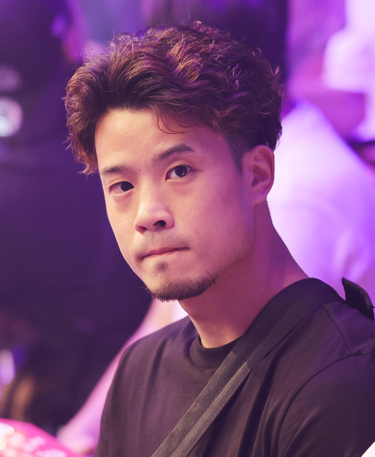 観戦する辰吉寿以輝（撮影・野上伸悟）