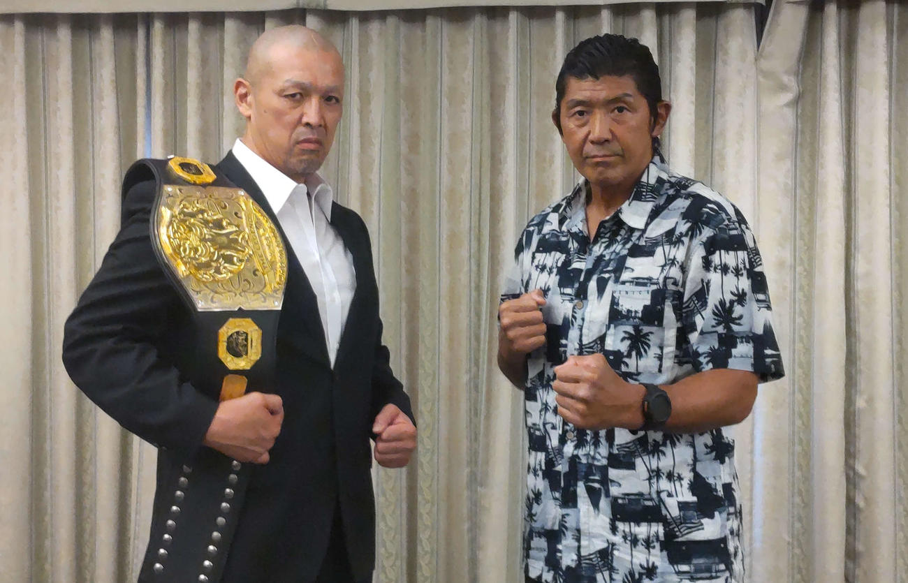 レジェンド王座をかけて戦う王者・村上和成（左）と挑戦者・船木誠勝　（C）SSPW