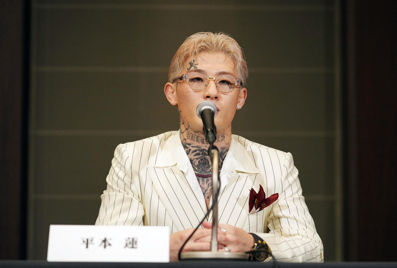 騒動について語る平本（撮影・横山健太）