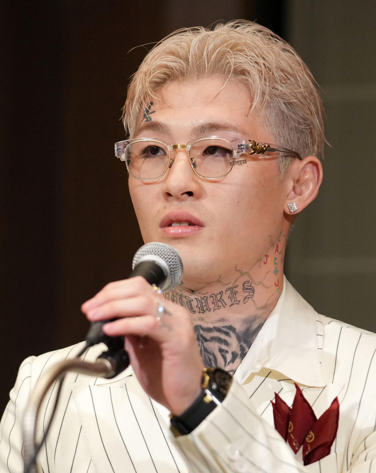 騒動について語る平本（撮影・横山健太）