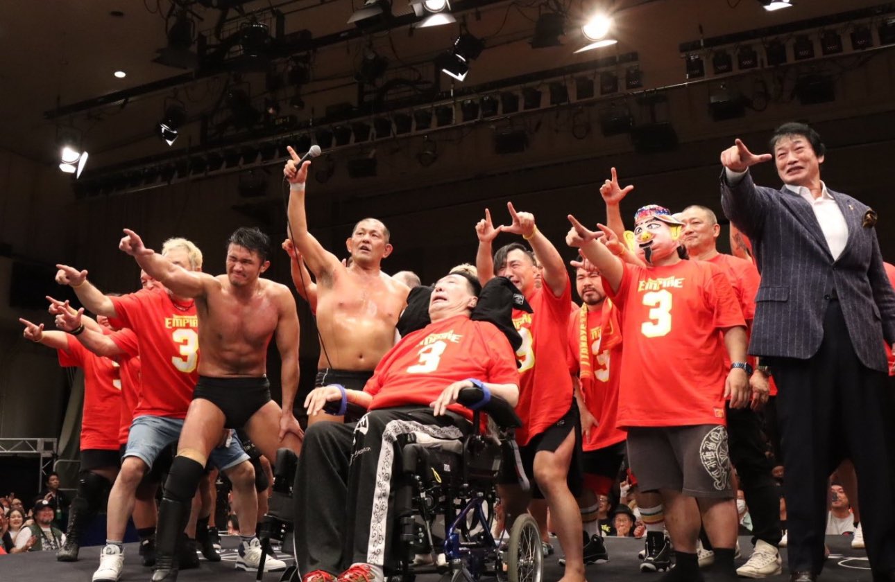 写真＜4＞みんなで「ノーフィアー」!!（小橋建太さんのXから）