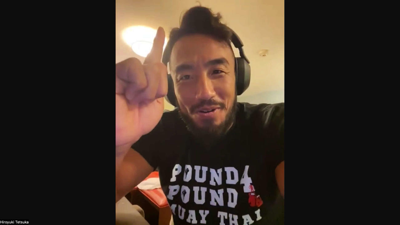 インタビューに答えた手塚裕之　（C）U－NEXT