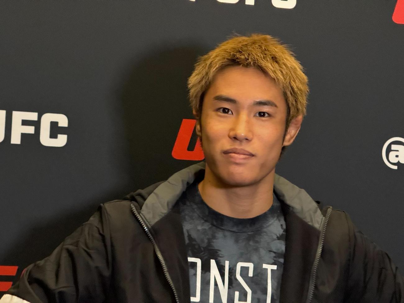 UFCフライ級1位ブランドン・ロイバルとのランカー対決に向けてメディアーデーに出席した同級5位平良達郎（C）Zuffa LLC／UFC