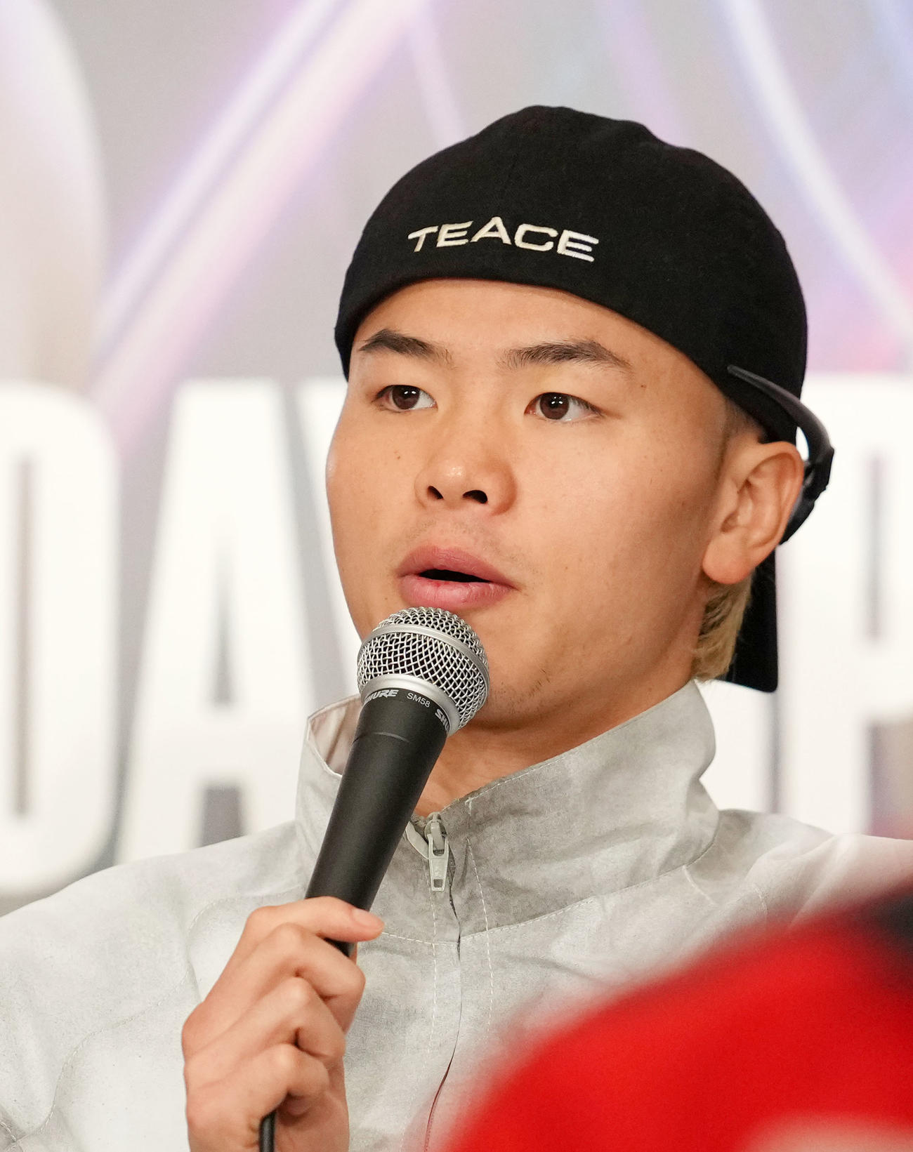 試合への意気込みを語る那須川（撮影・横山健太）